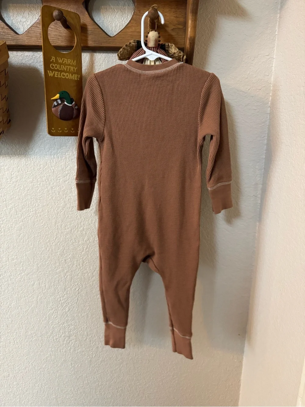 Fin & Vince Waffle-Knit Bodysuit in Warm Brown - Snap Front Size 2/3
